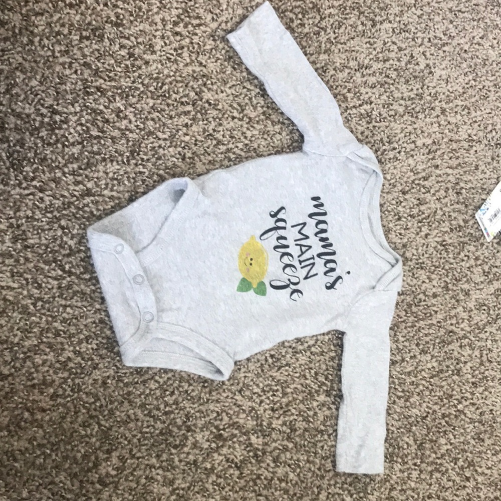 Super cute custom made long sleeve onsie 3months